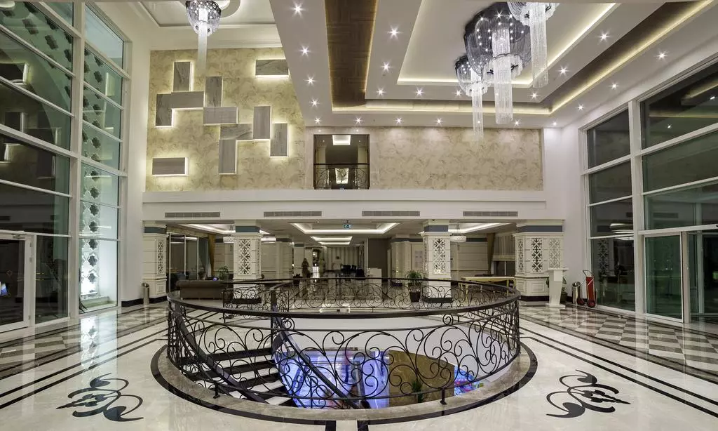 KARMIR RESORT